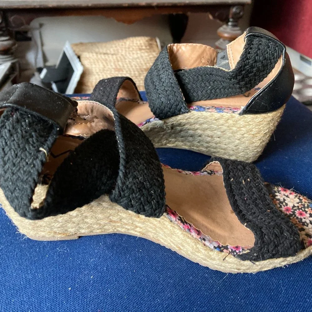 Black Weave Wedges for Girls